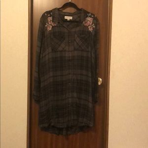 Plaid with rose detail tunic/top/dress